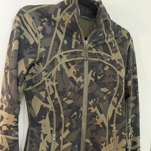 Lululemon Camo Camouflage Define Jacket Size 6